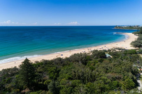 Ilalo At Dicky Beach - Tourism Canberra 3