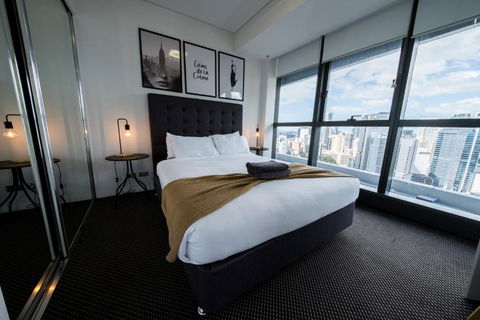 Infinity Tower Brisbane City - Tourism Canberra 3