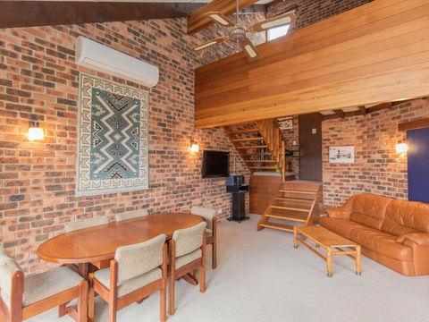 Ingellara 1 49 Townsend Street - Tourism Canberra 1