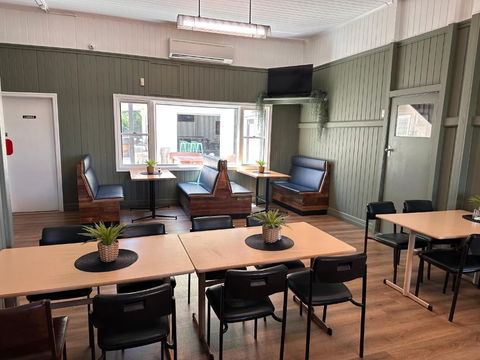 Inglewood Hotel - Tourism Canberra 2