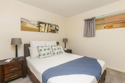 Inner City One Bedroom Apartment 27 - Tourism Canberra 1