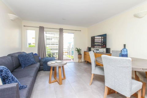 Inner City One Bedroom Apartment 27 - Tourism Canberra 0