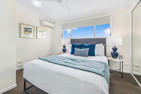 Inner-City 2-Bed With Balcony & Undercover Parking - Tourism Canberra 1