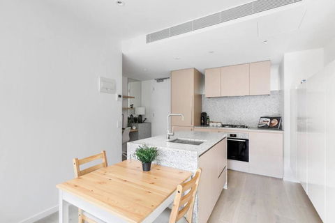 Inner-city Chic Near Markets And Flagstaff Station - Tourism Canberra 2