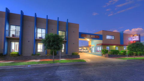 INVERELL RSM CLUB MOTEL - Tourism Canberra 0