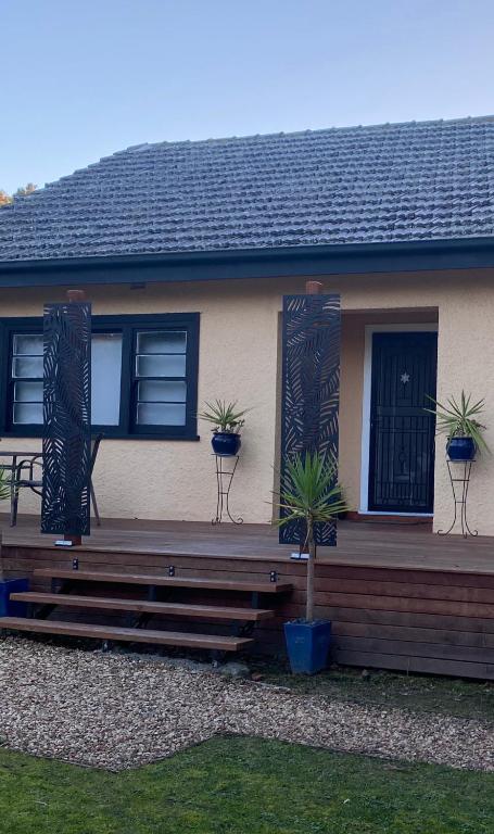 Inverloch Seaside Getaway - Tourism Canberra 0