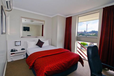 Isa Hotel - Tourism Canberra 1