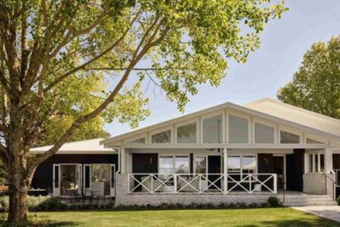 Isca House, Exeter, NSW - Tourism Canberra 1