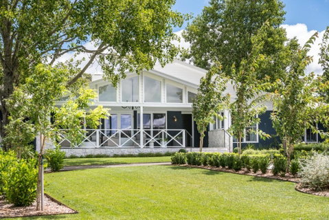 Isca House, Exeter, NSW - Tourism Canberra 3