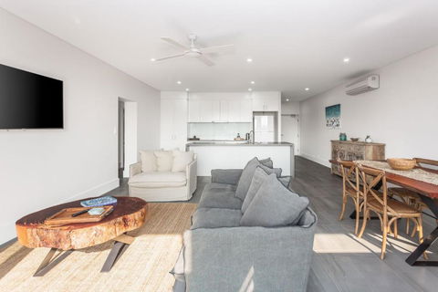Ishtar Apartment 9- Best Water Views - Tourism Canberra 2