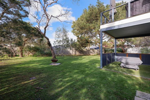 Island Court - Tourism Canberra 2