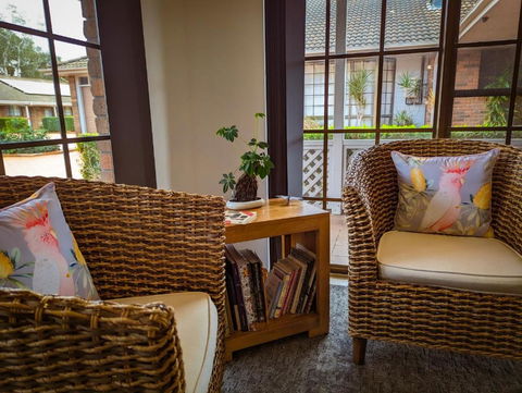 Island Palms Motor Inn - Tourism Canberra 2