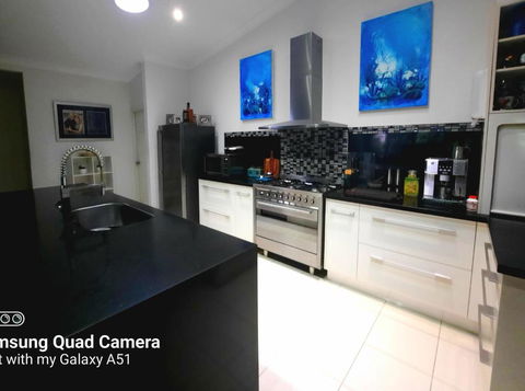 ISLAND ROOM On Magnetic Island - Tourism Canberra 2