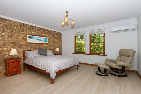 Adelaide Style Accommodation-Getaway In North Adelaide- Close To City - Tourism Canberra 1
