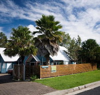 Affordable Twin Peaks 2 - Tourism Canberra