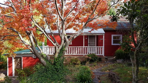 Akarana Cottage - Tourism Canberra 1