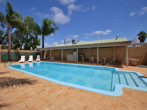 Albion Hotel - Tourism Canberra 0