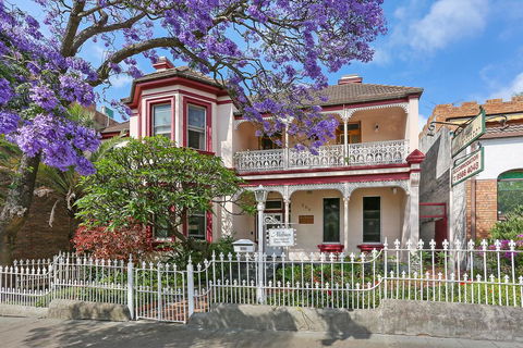 Alishan International Guest House - Tourism Canberra 0