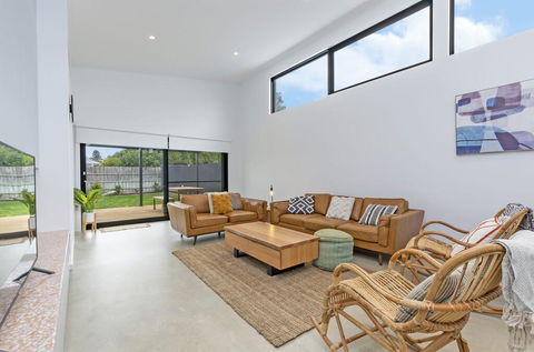 Allure On Barclay - Tourism Canberra 1