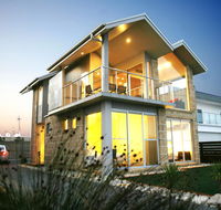 Aloha Beachfront Port Fairy - Tourism Canberra