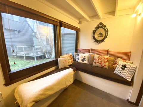 Alpine Retreat - Tourism Canberra 1