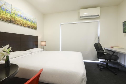 Alston Apartments Hotel - Tourism Canberra 3