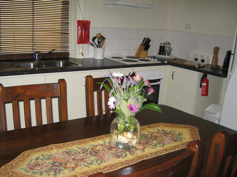Amalie Cottage Waikerie - Tourism Canberra 3