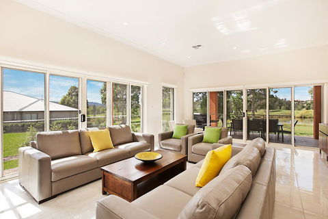 Amber Lakes - Tourism Canberra 3