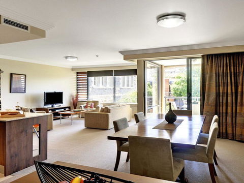 Anchorage @Harbourside - Magnificent Views - Tourism Canberra 3