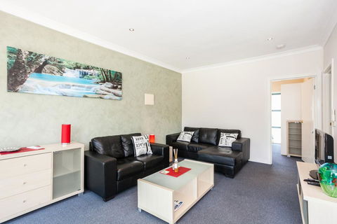 Anglesea River Apartments - 2 Bed Unit 2/4 - Tourism Canberra 2