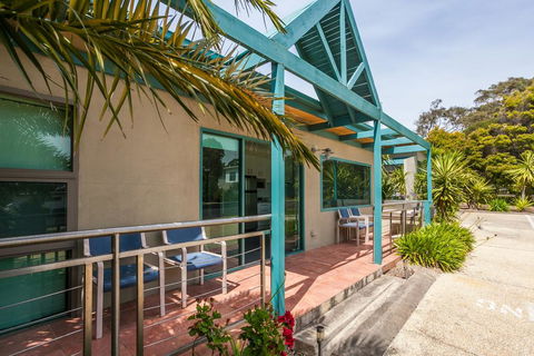 Anglesea River Apartments - 2 Bed Unit 2/4 - Tourism Canberra 0