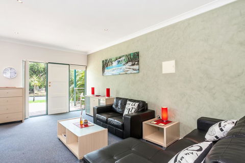 Anglesea River Apartments - 2 Bed Unit 2/4 - Tourism Canberra 1