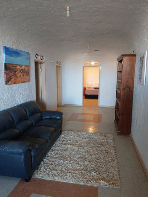 ANTE STREET DUGOUT - Tourism Canberra 2