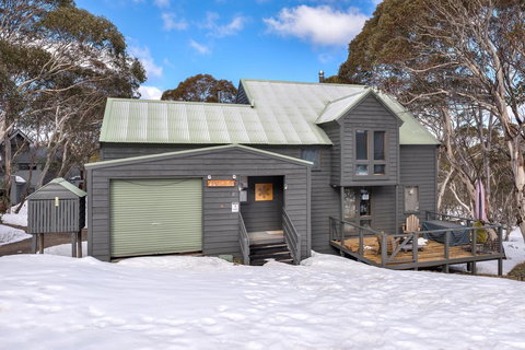 Aosta - Tourism Canberra 0