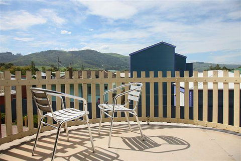 Apollo Bay Backpackers Lodge - Tourism Canberra 0