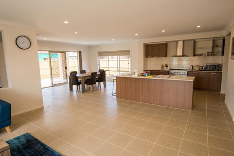 Apple House Point Cook - Tourism Canberra 3