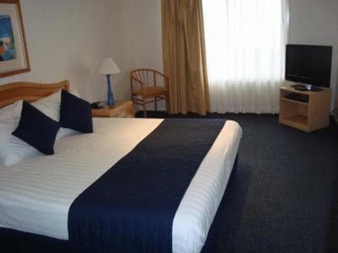 Aqualuna Beach Resort - Tourism Canberra 1