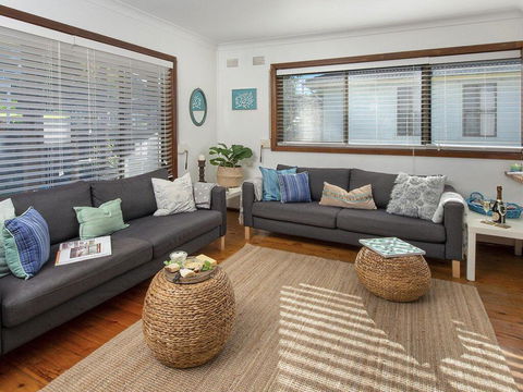 Araluen On Holden - Great Deck With Ocean Views - Tourism Canberra 1