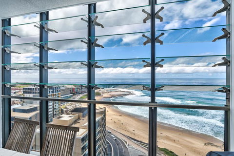 Arena, Unit A1205/75 Shortland Esplanade - Tourism Canberra 0