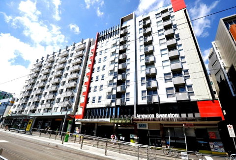 Arrow On Swanston - Tourism Canberra 0