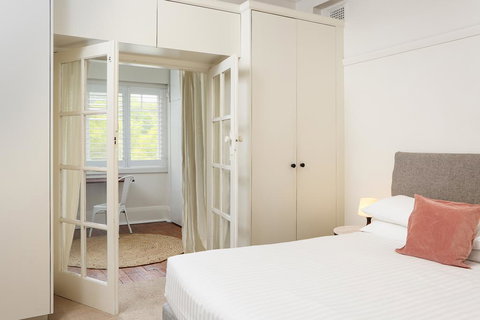 Art Deco Oasis Minutes From The City - Tourism Canberra 1