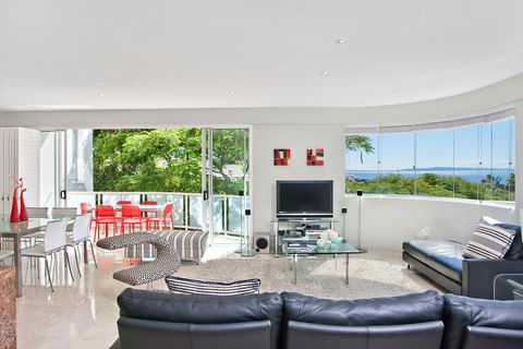Artis, Noosa Heads - Tourism Canberra 2