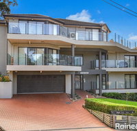 Ash Sienna - 2/49 Ash Street Terrigal - Tourism Canberra