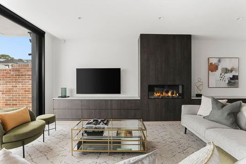 Luxury NEW 5BDRM Oasis With Heated Pool - Tourism Canberra 3