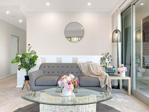 Luxury Retreat Sydney Airport Direct Train Line - Tourism Canberra 1