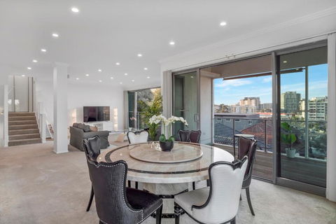 Luxury Retreat Sydney Airport Direct Train Line - Tourism Canberra 3