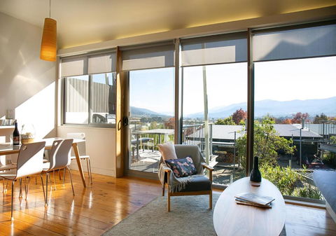 Luxury Scandinavian Townhouse - Tourism Canberra 2