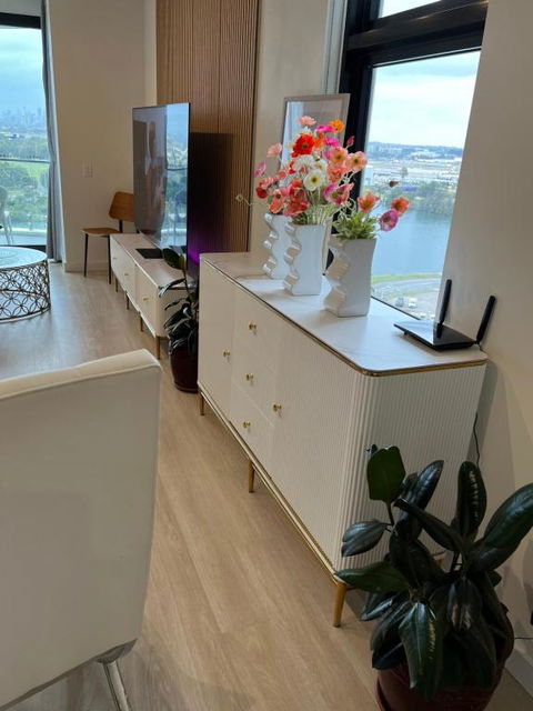 Luxury Apartment With Panoramic Views - Tourism Canberra 3