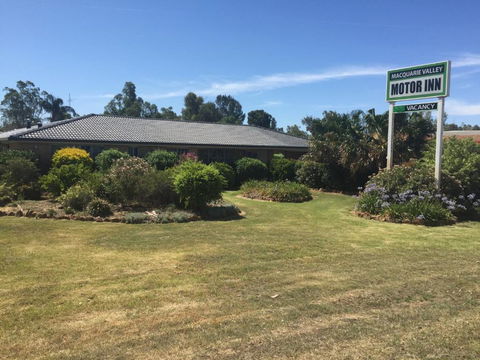 Macquarie Valley Motor Inn - Tourism Canberra 2
