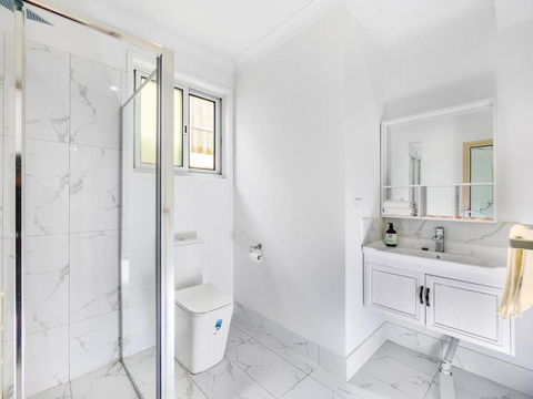 Malls At Doorstep 2-Bed Unit In Heart Of Cannon Hill - Tourism Canberra 3